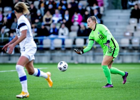Katriina Talaslahti, Goalkeeper at FC Fleury 91, France. National player of Finland
